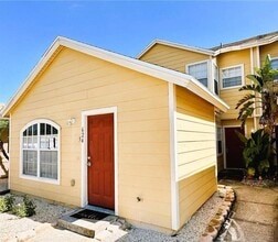 Building Photo - 624 Australian Way