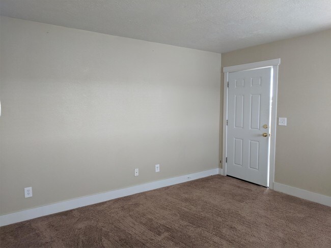 Foto del edificio - 2 Big River Rd