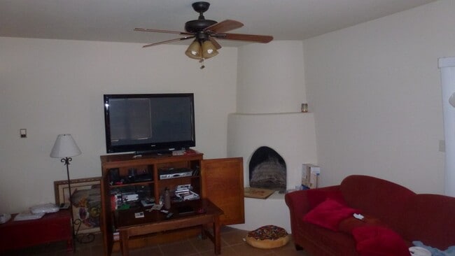 Building Photo - 1543 Cll Angelina