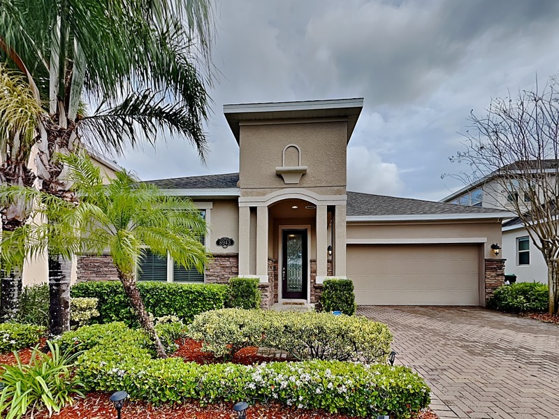 Foto principal - 8943 Lookout Pointe Dr