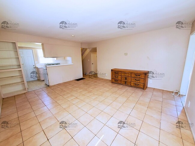 Building Photo - 2B/1B Home in Fallbrook!