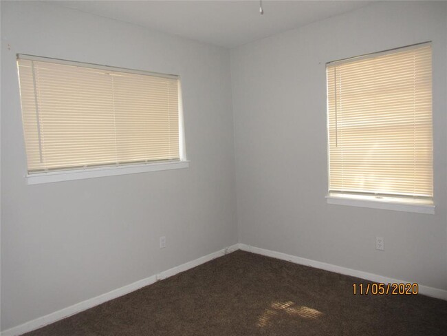 Building Photo - 7518 Lockwood Dr