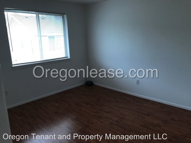 Building Photo - 3 br, 2.5 bath House - 3725 Westleigh st
