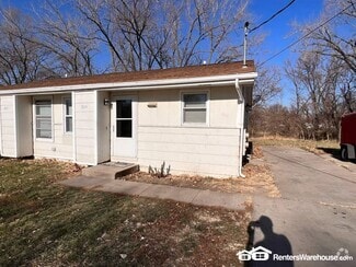 Building Photo - 824 Hartford Ave