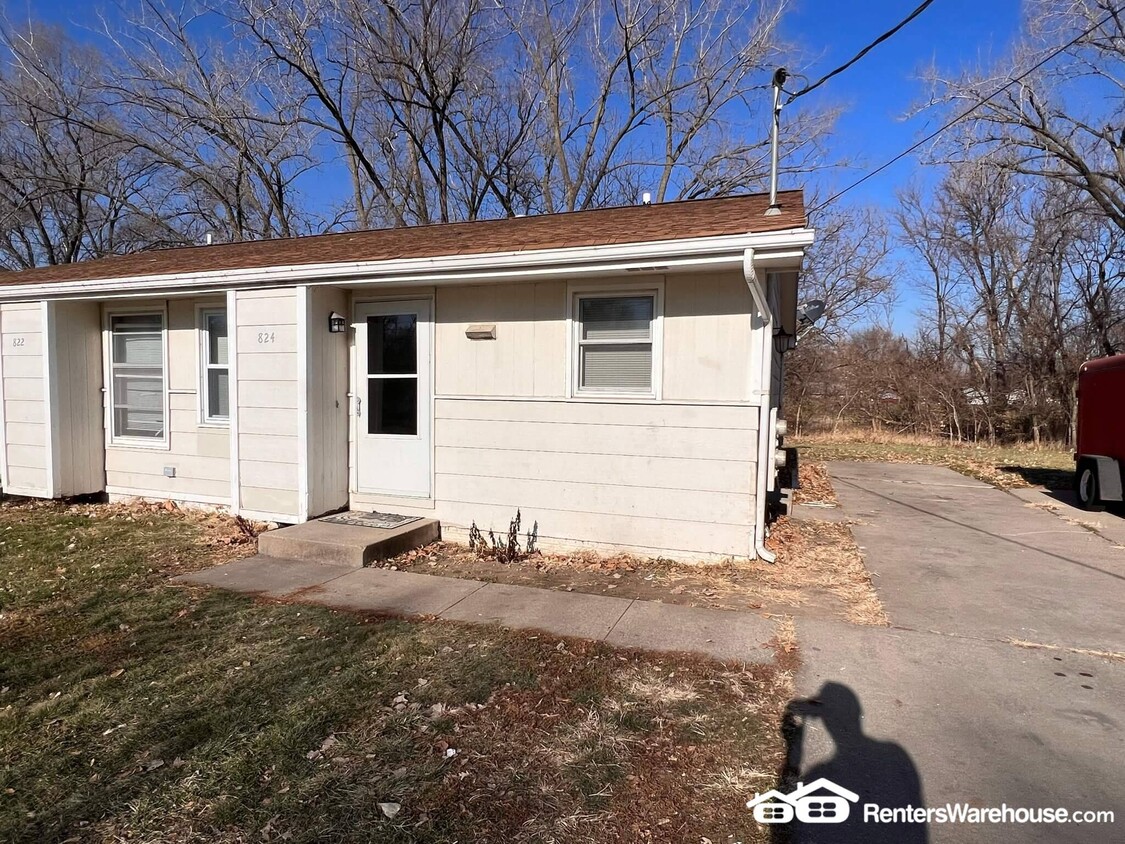 Foto principal - 824 Hartford Ave