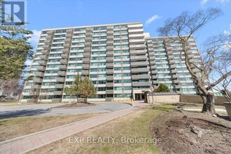 Building Photo - 555 Brittany Dr