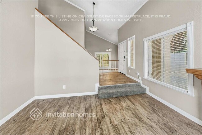 Foto del edificio - 760 Charwood Cir