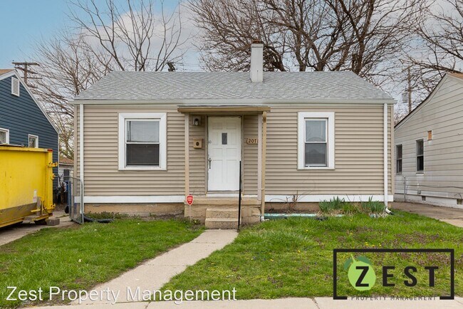Foto del edificio - 2 br, 1 bath House - 20719 Eastwood Blvd