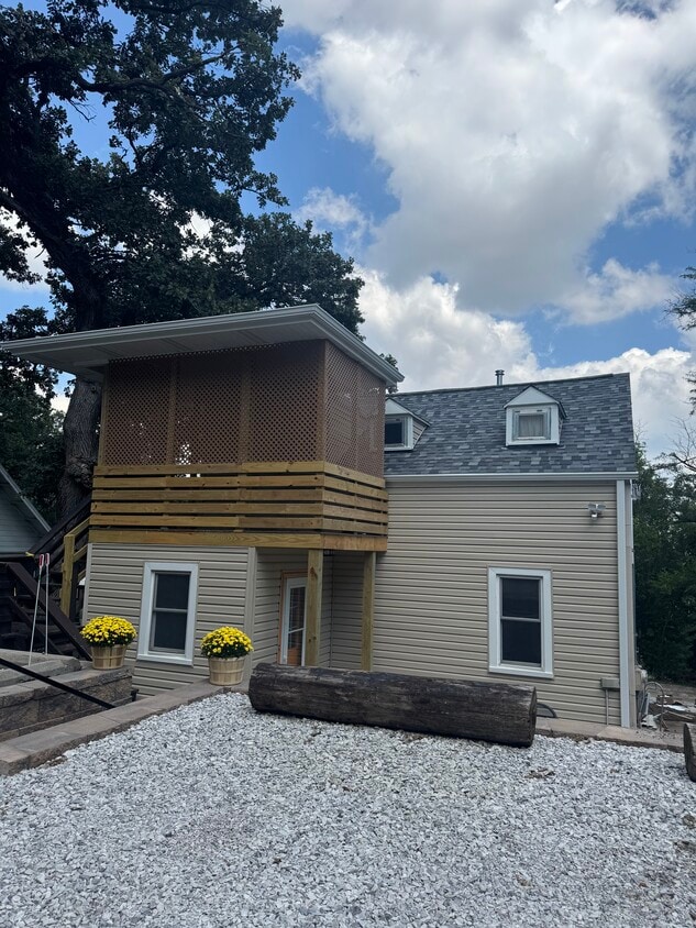 Front entrance - 27 Country Club Rd