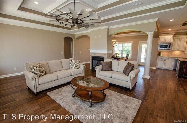 Building Photo - 4 br, 2.5 bath House - 1004 Legacy Drive 1