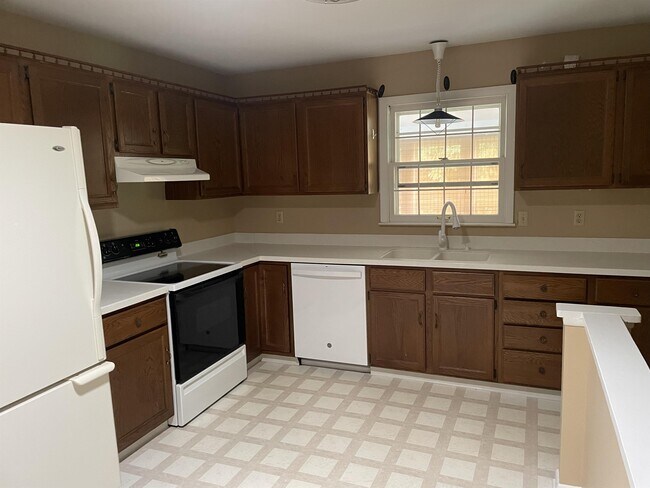 Building Photo - 926 Briarcrest Dr
