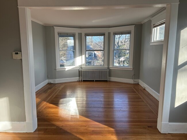 Foto del edificio - 22 Westwood Rd