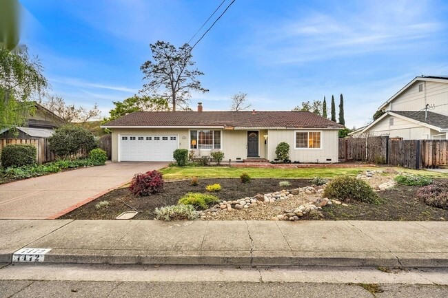 Foto del edificio - 7472 Blue Fox Way