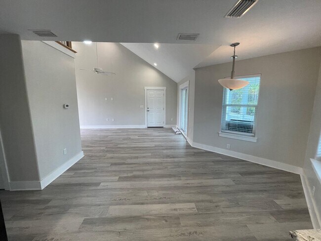 143 Reef Dr Port St Joe FL 32456 - 143 Reef Dr Port St Joe Fl Building Photo 