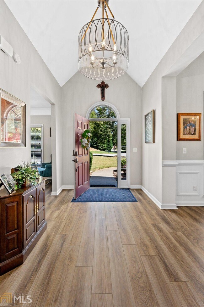 Building Photo - 208 Briarleigh Dr