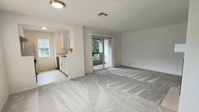 Building Photo - 10760 Aderman Ave