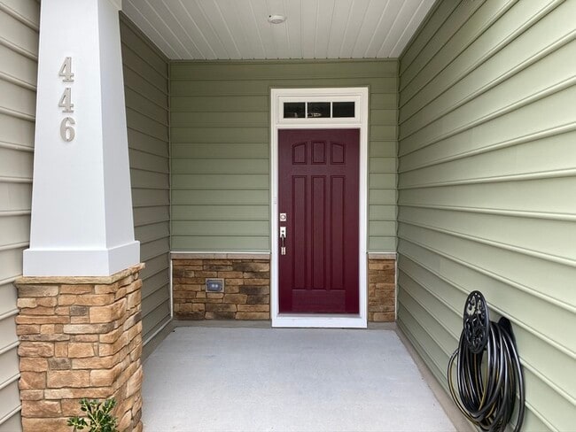 Building Photo - 446 Shale Creek Dr