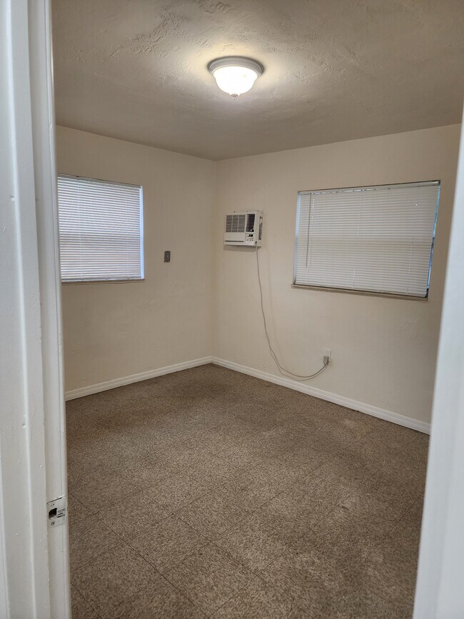Building Photo - 891 NW 55th Ter