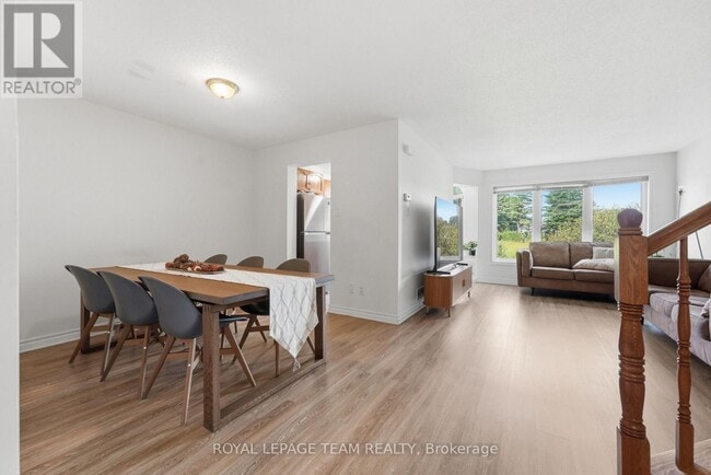 Building Photo - 258 Forestbrook St