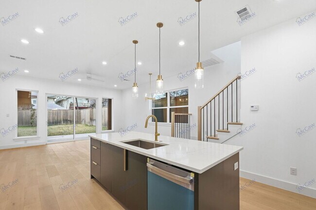 Foto del edificio - 5633 Side Ave