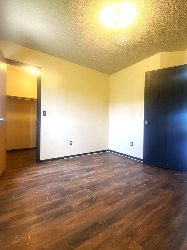Foto del edificio - "Cozy 3-Bed, 2-Bath Duplex Retreat with 11...