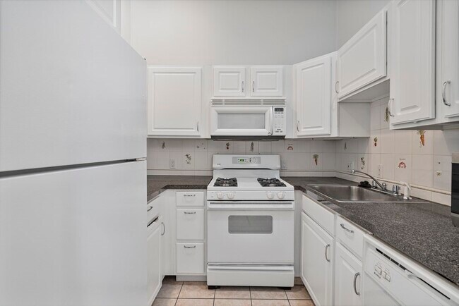 Foto del edificio - 115 W 8th St