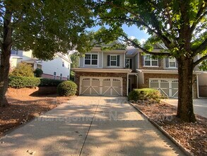 Building Photo - 2875 Cross Creek Dr