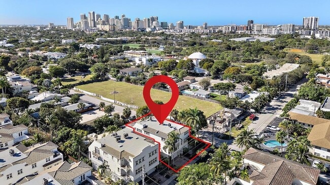 Foto del edificio - 1600 NE 9th St