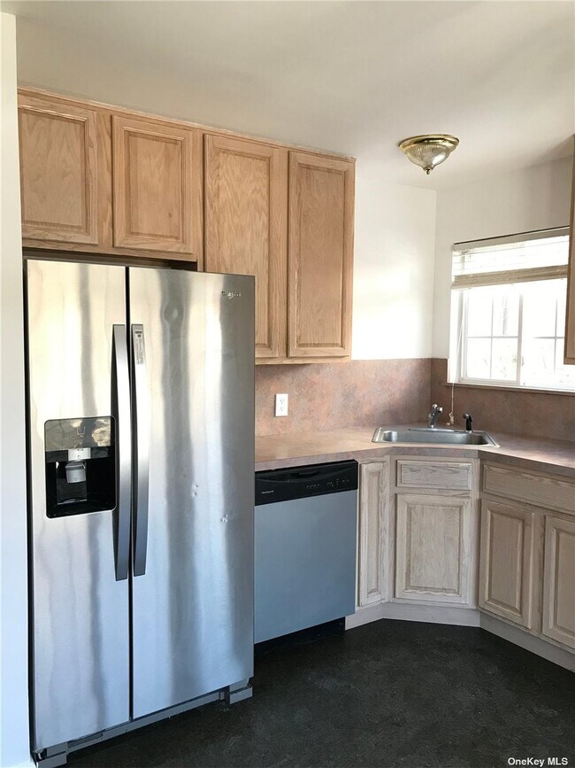 Foto del edificio - 29 Hickory Rd