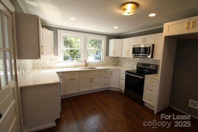 Foto del edificio - 39 Walnut Ave NW