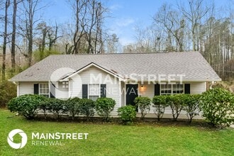 Building Photo - 111 Louise St