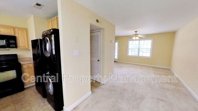 Building Photo - 108 Silverbrook Drive