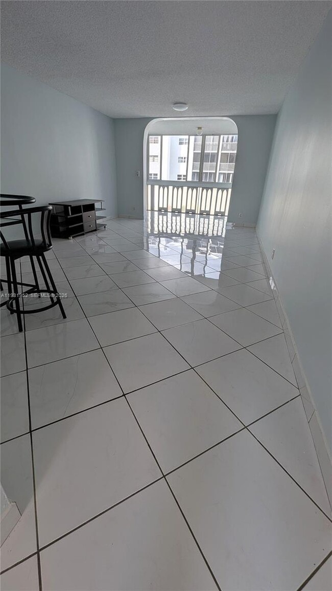 Foto del edificio - 301 NE 14th Ave