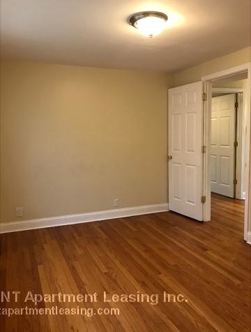 Foto del edificio - 2433 N Meade Ave