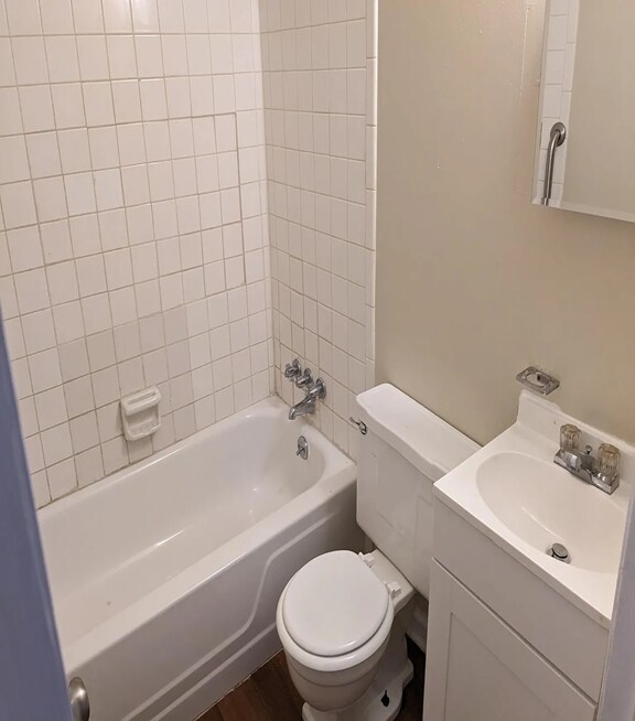 Building Photo - 1711 Westover Ave SW