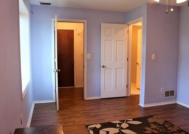Building Photo - 39 Little Oak Ln