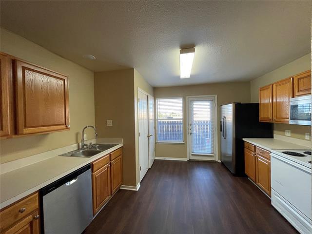 Building Photo - 121 Cambridge Dr