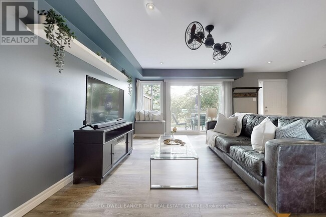 Building Photo - 195 Milestone Crescent