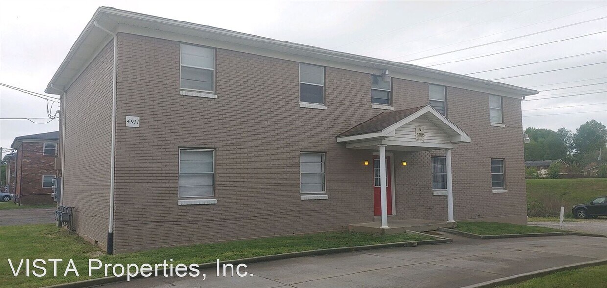 Primary Photo - 4911 Saddlebrook Ln