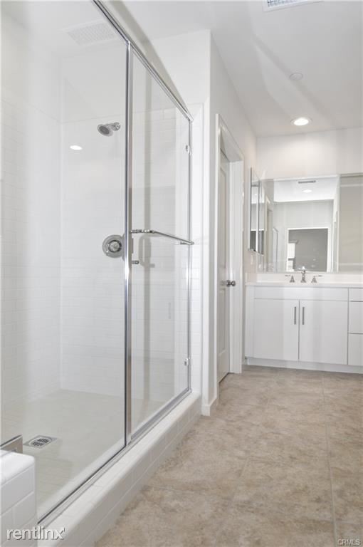 Building Photo - 3 br, 2.5 bath Condo - 166 Quiet Grv