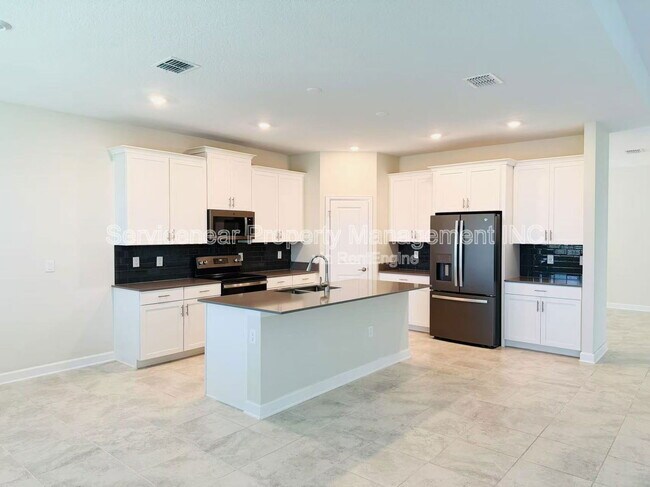 Building Photo - 4912 Lotta Ct