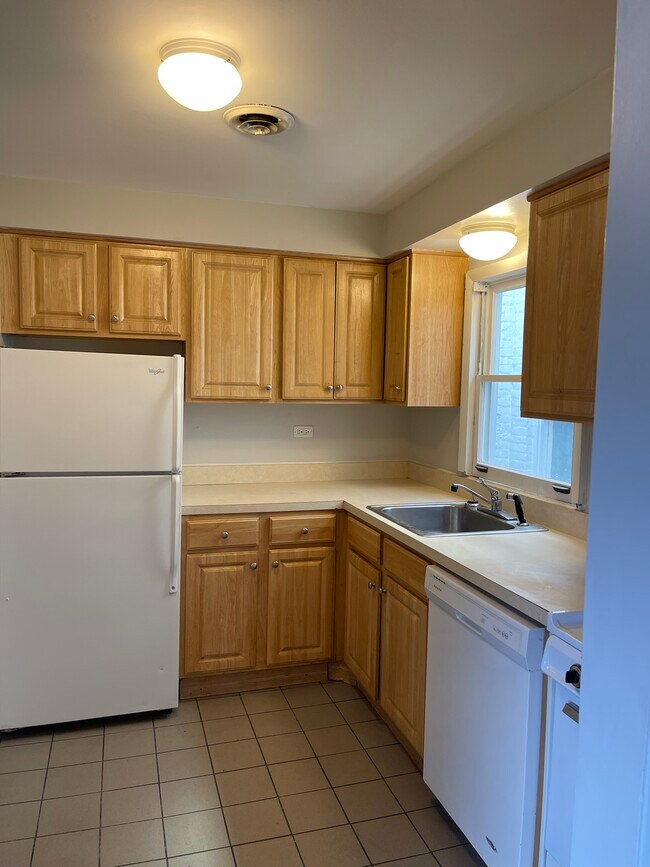 kitchen - 2906 Central St