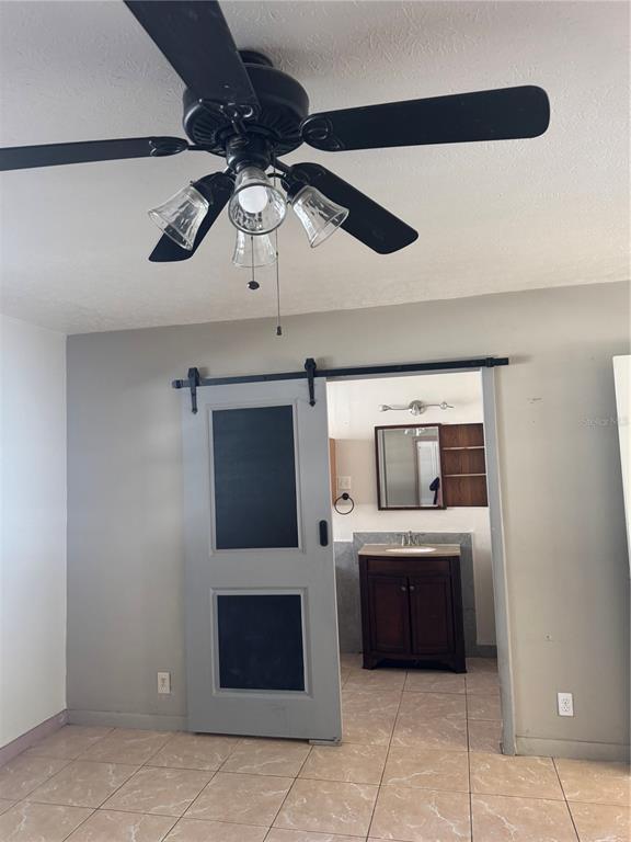 Foto del edificio - 2223 Village Ct