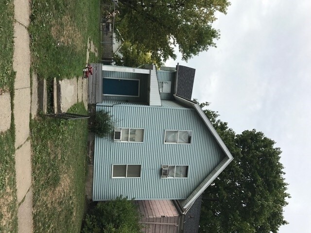 Building Photo - 13 Mayberry St