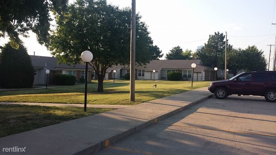 Foto del edificio - 1205 Cable Rd