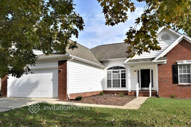 Building Photo - 12131 Old Willow Rd