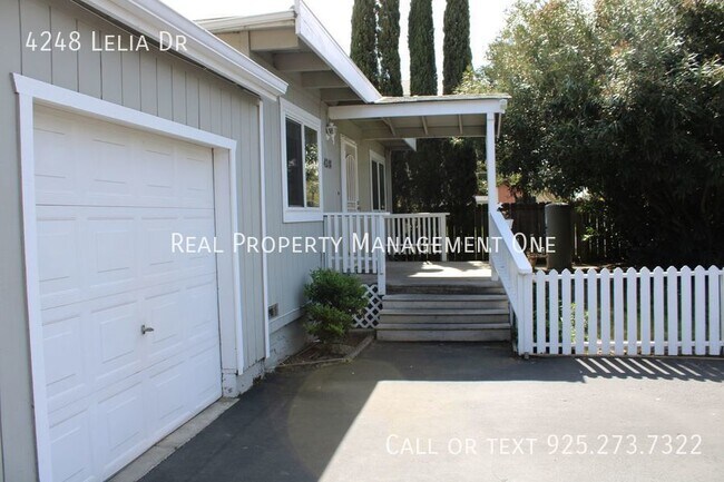 Building Photo - Well Maintained 3 Bed, 2 Bath Home in Sher...