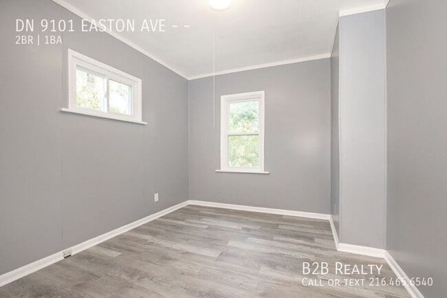 Building Photo - DN 9101 EASTON AVE--