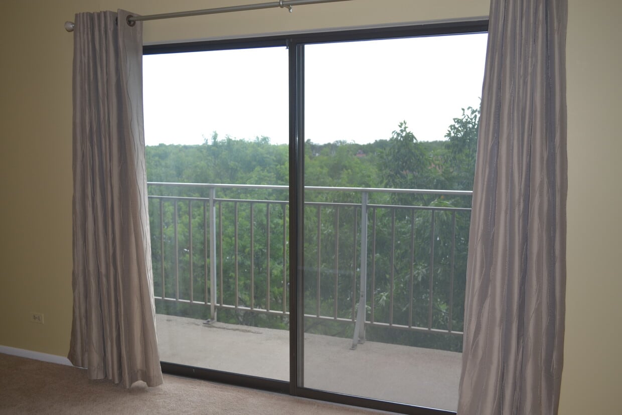 Balcony - 6340 Americana Dr
