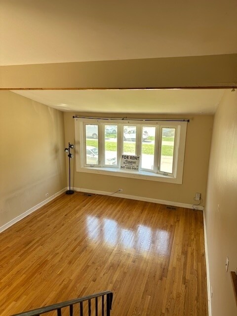 Building Photo - 909 Beau Dr